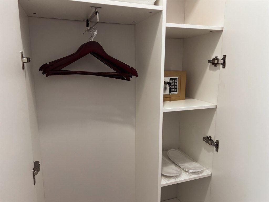 rooms-standart-pool-view