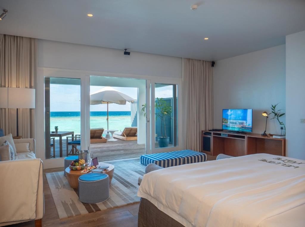 rooms-sunset-water-pool-villa