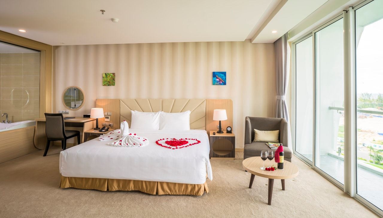 rooms-executive-suite-with-balcony-child-without-extra-bed