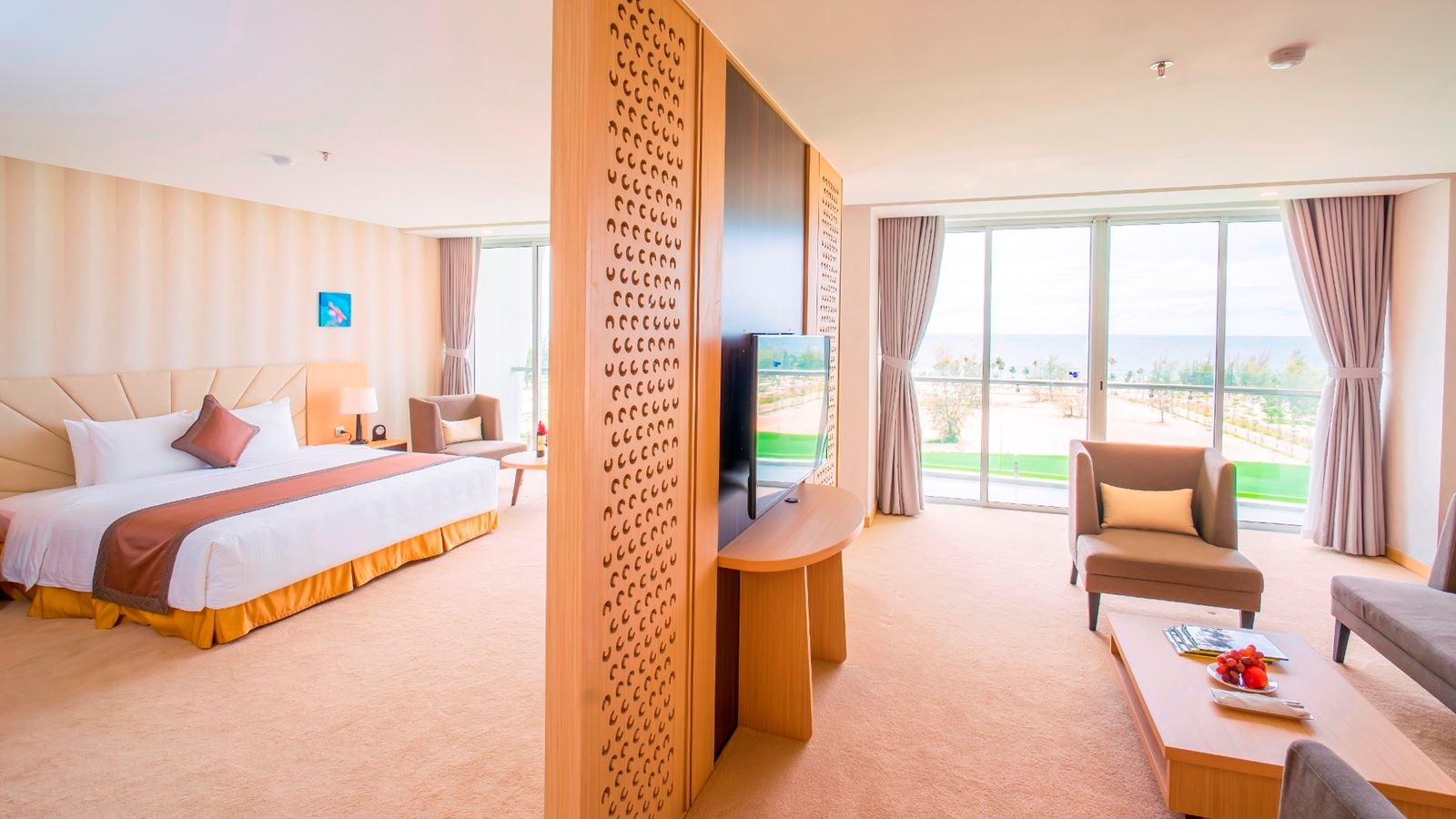 rooms-executive-suite-with-balcony-child-without-extra-bed