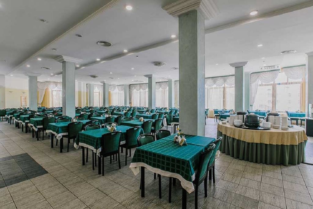 restaurants-dining-room