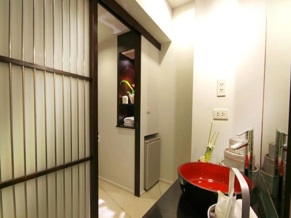 rooms-superior-family-room