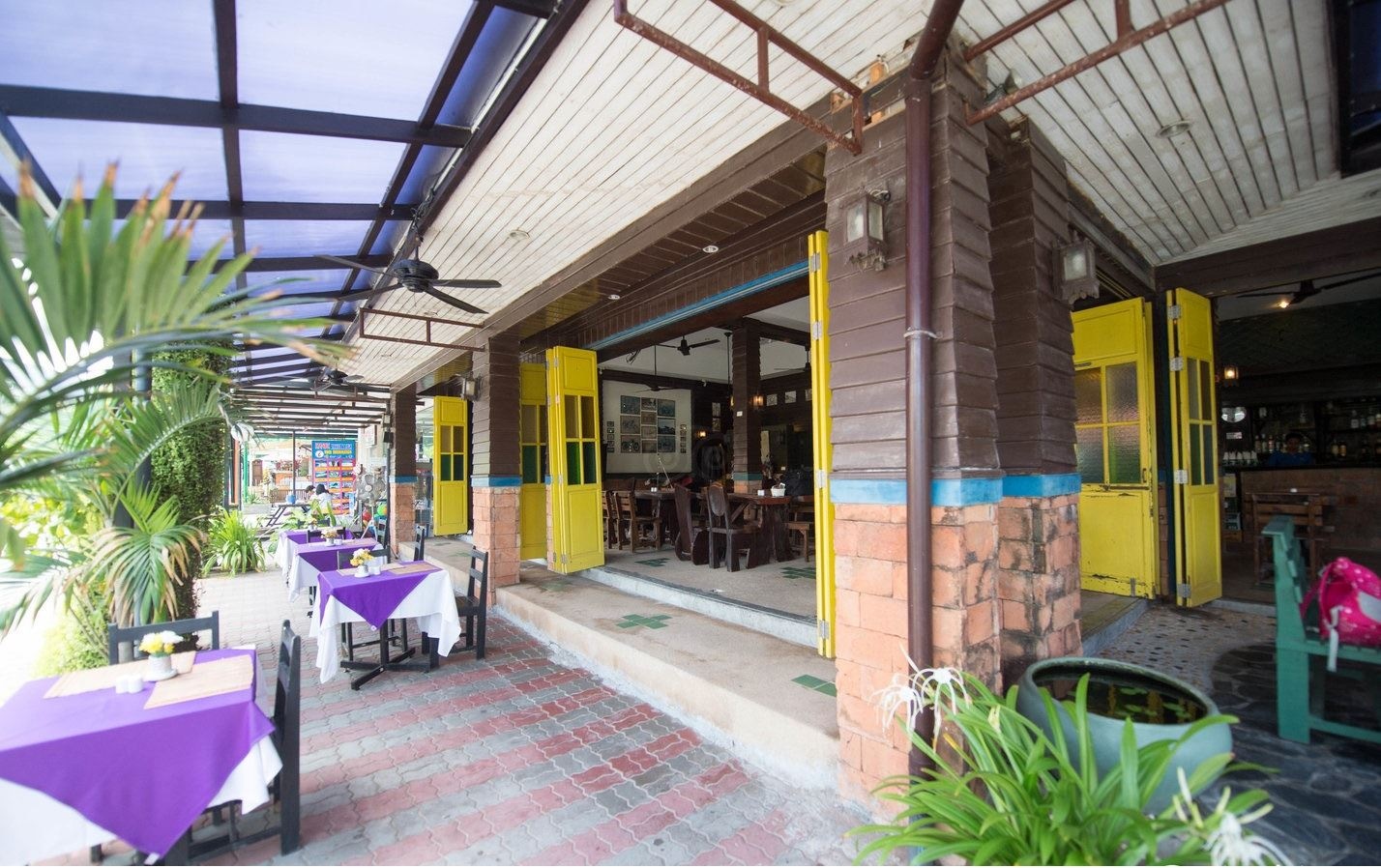 restaurants-chili-restaurant