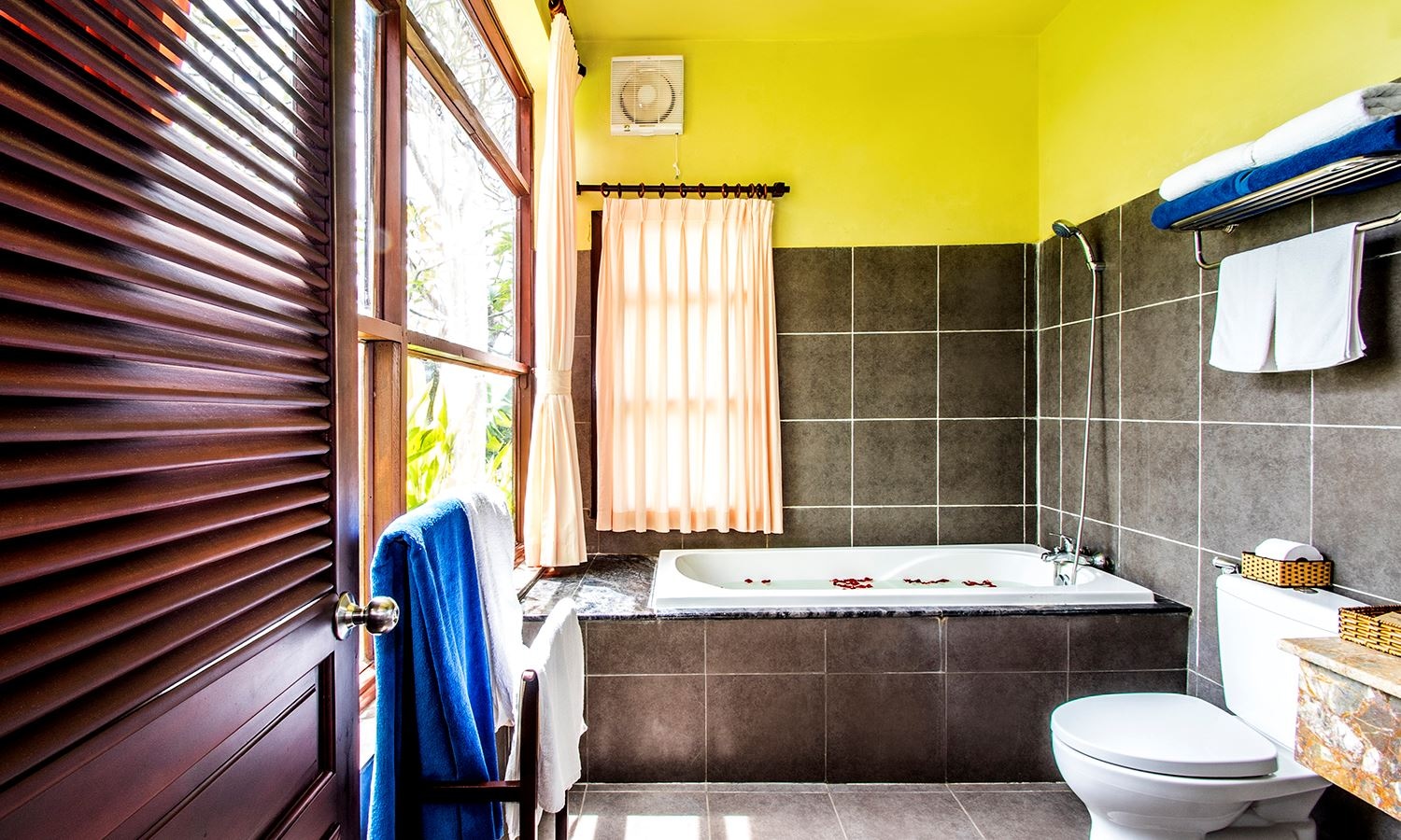 rooms-3bedroom-villa