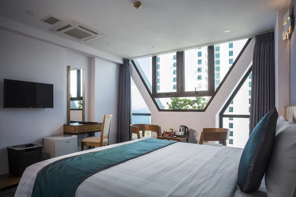 rooms-senior-deluxe-sea-view