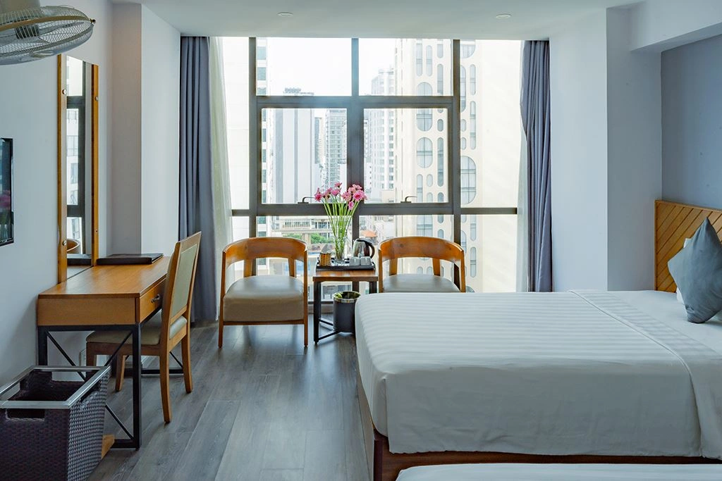 rooms-deluxe-partial-sea-view